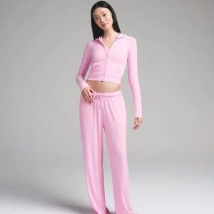 Skims Soft Lounge Zip Up Hoodie in Bubblegum